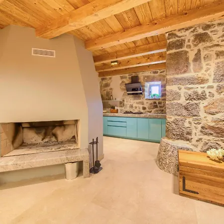 Jerini Main House By Interhome Сasa de vacaciones *