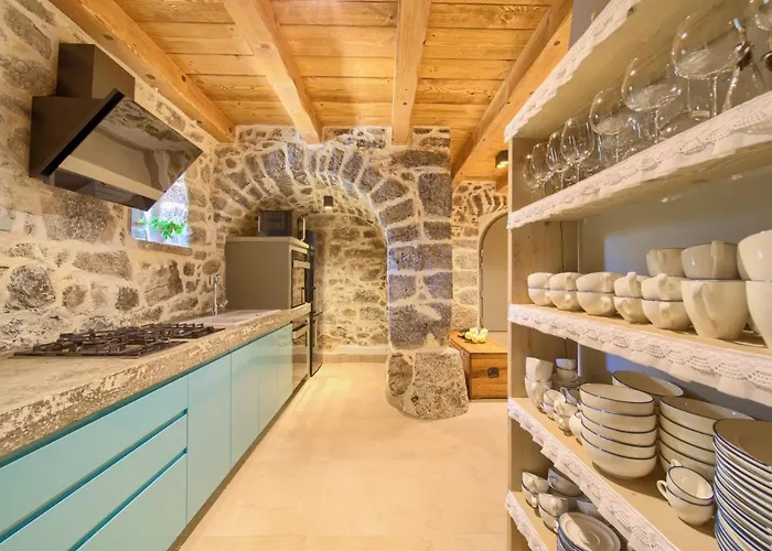 Jerini Main House By Interhome * Vrh (Krk)
